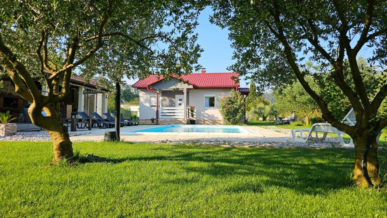 Holiday Home Natura With Private Pool Mostar Dış mekan fotoğraf